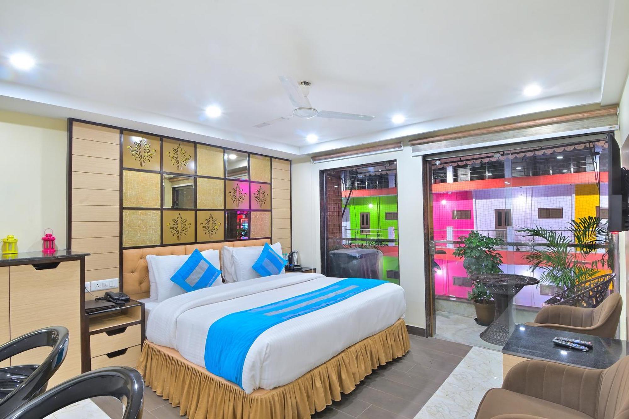 Hari Homes - Railway Station * New Delhi
