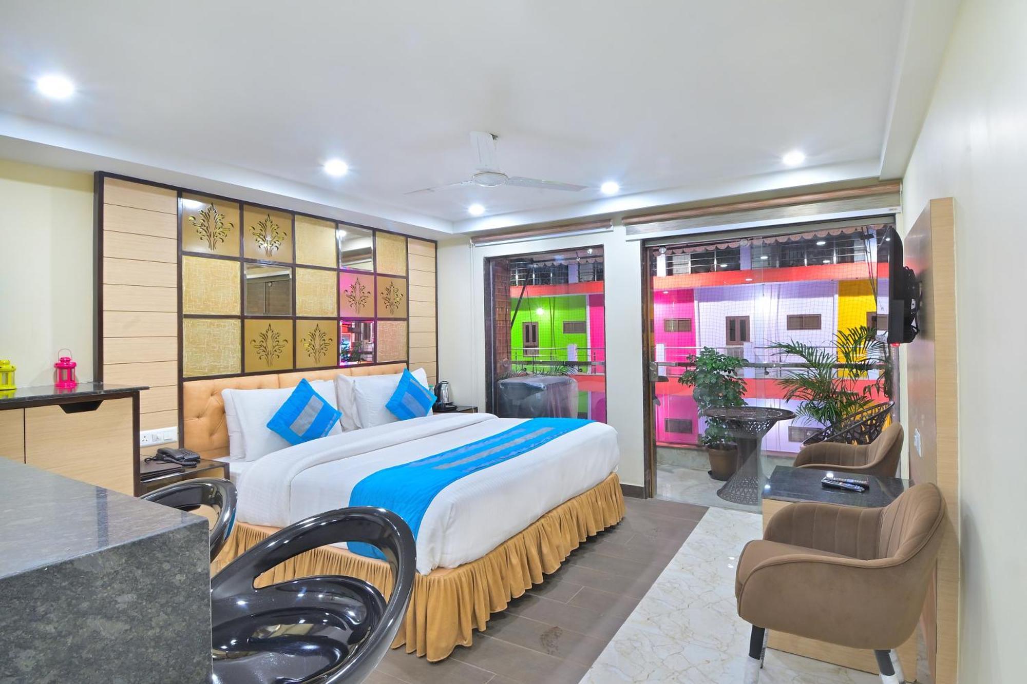 Hari Homes - Railway Station Couette-café *